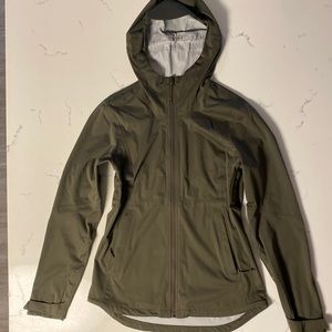 North Face rain jacket/windbreaker